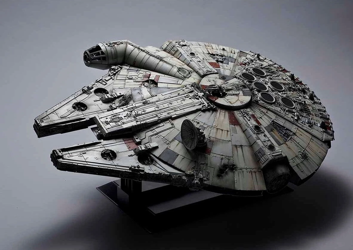 Bandai Star Wars PG 1/72 Millennium Falcon (Standard Edition) Model Kit