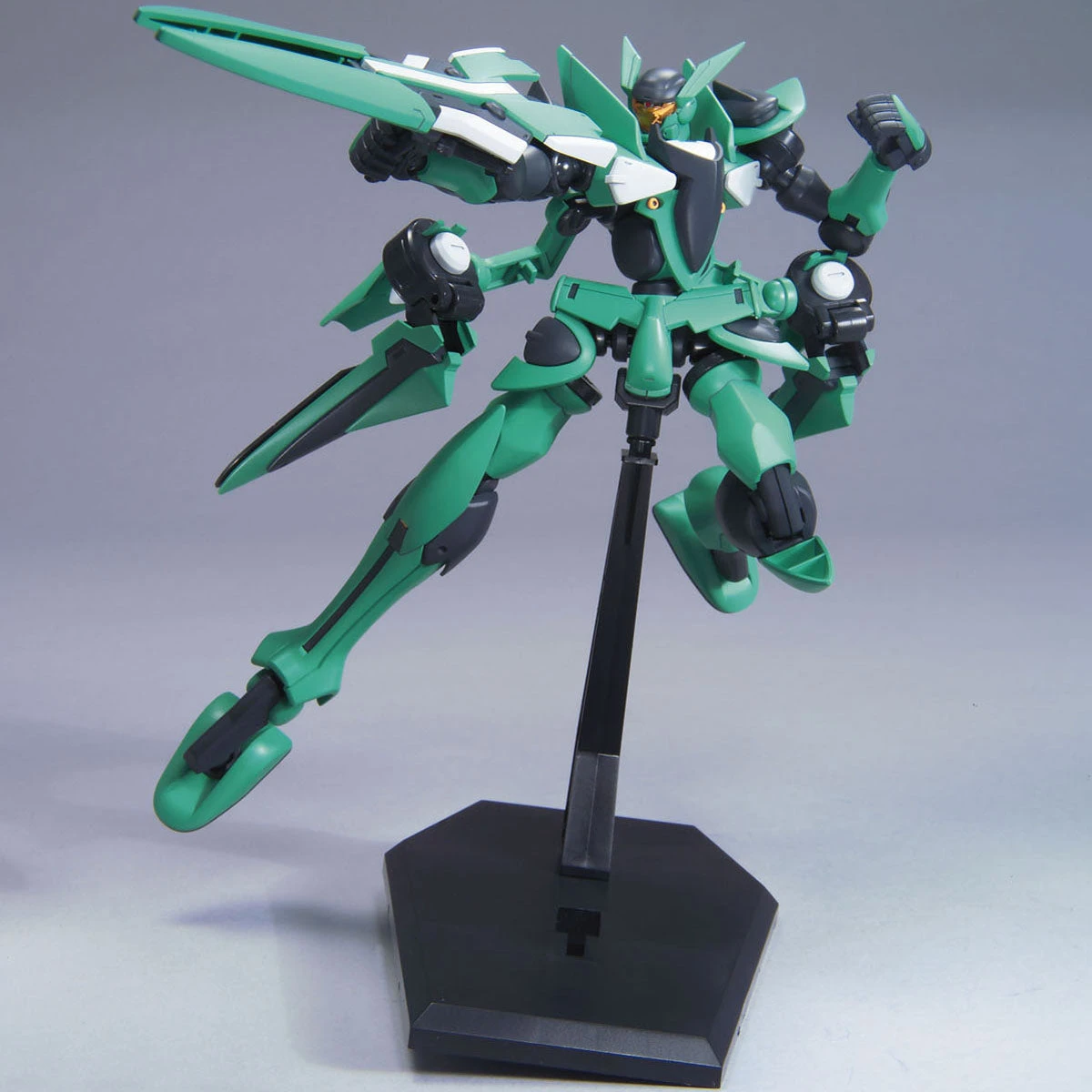 Bandai HG00 1/144 #72 Brave (Standard Test Type) - Image 4