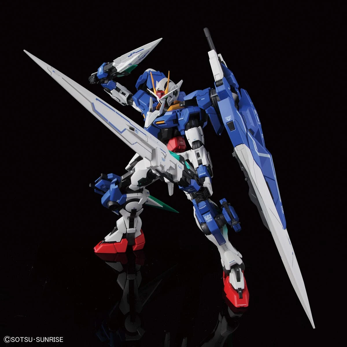 Bandai PG 1/60 00 Gundam Seven Sword/G - Image 6