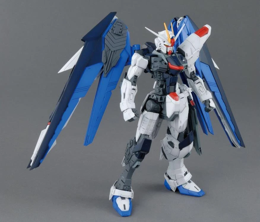 Bandai MG 1/100 Freedom Gundam (Ver 2.0) - Image 9