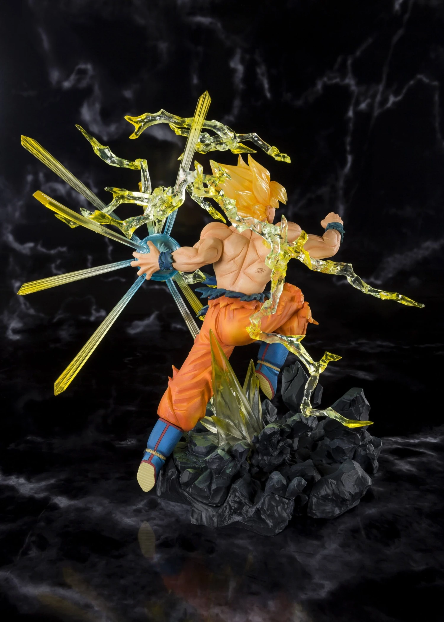 Super Saiyan Son Goku -The Burning Battles- "Dragon Ball Z", Bandai FiguartsZERO - Image 3