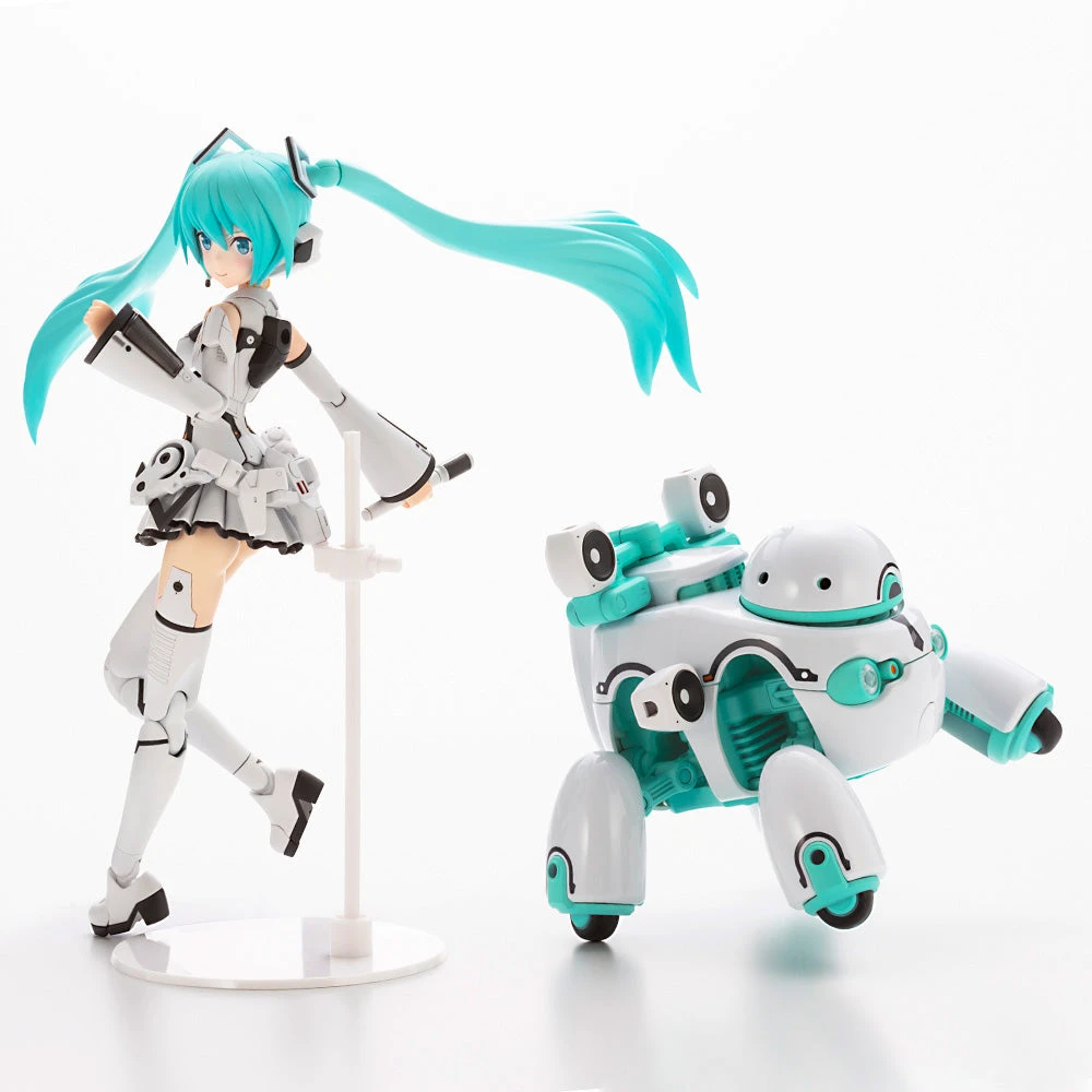 Kotobukiya Vocaloid Frame Music Girl Hatsune Miku (Maruttoys Ver.) & Tamotu (Miku Ver.) Model Kit Set - Image 20