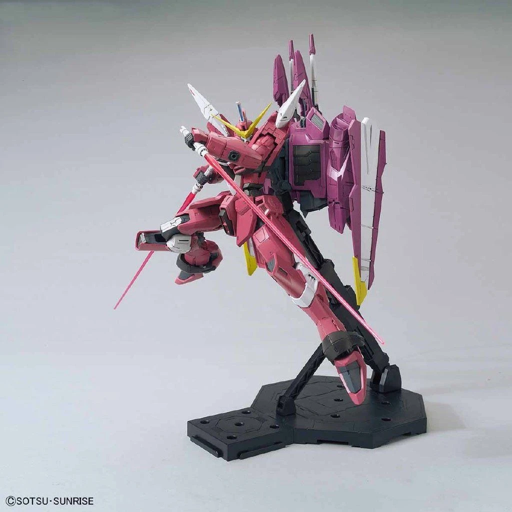 Bandai MG 1/100 Justice Gundam - Image 5