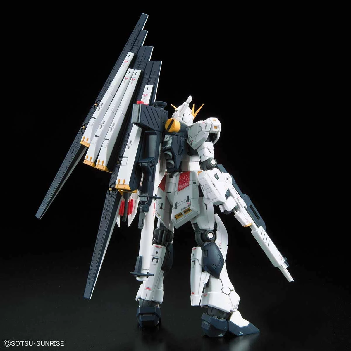 Bandai RG 1/144 #32 RX-93 Nu Gundam - Image 4