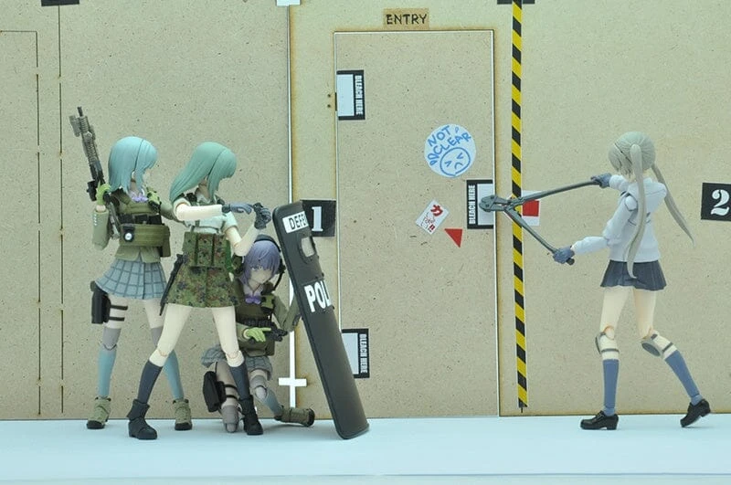 TomyTec Little Armory 1/12 LD024 Breaching Tool A - Image 17